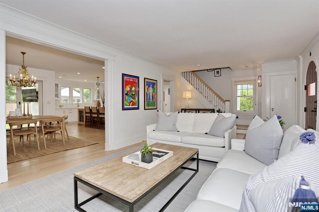 425 Wastena Terrace, Ridgewood, NJ 07450 Listing Photo  4