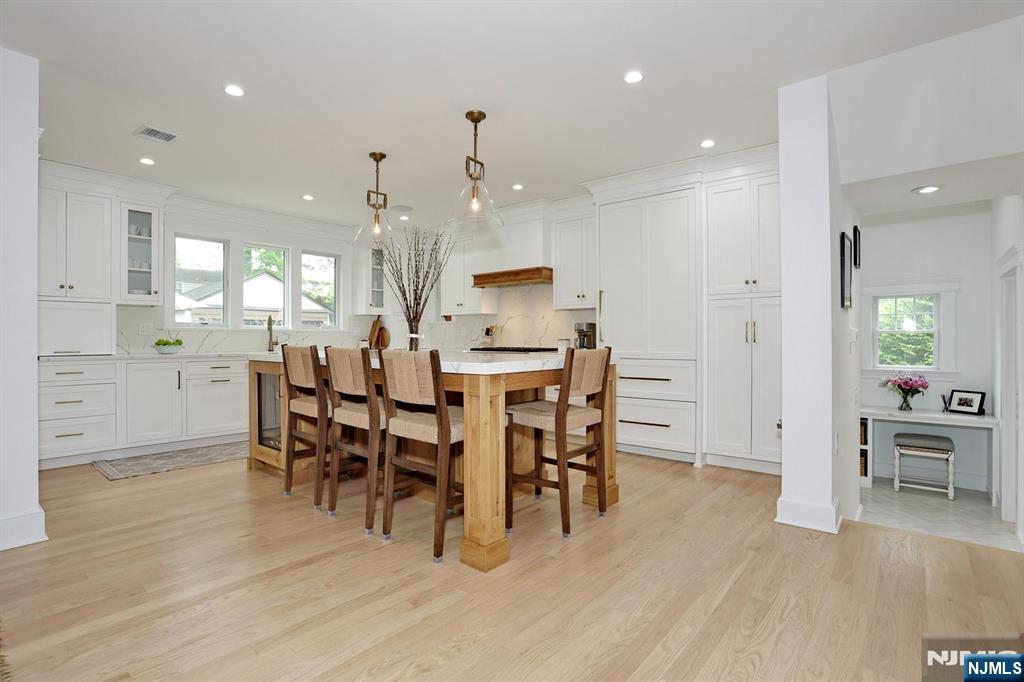 425 Wastena Terrace, Ridgewood, NJ 07450 Listing Photo  8