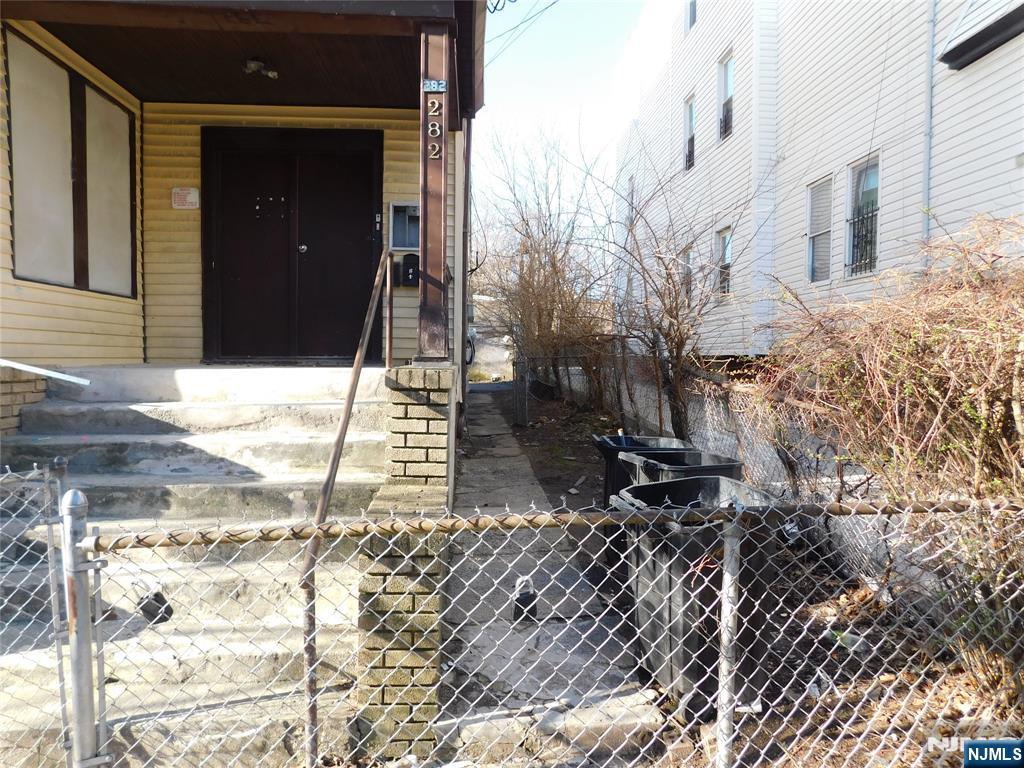 284 Renner Avenue - Photo 3