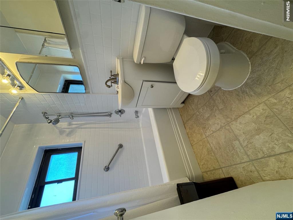 411 Park 2J - Photo 5