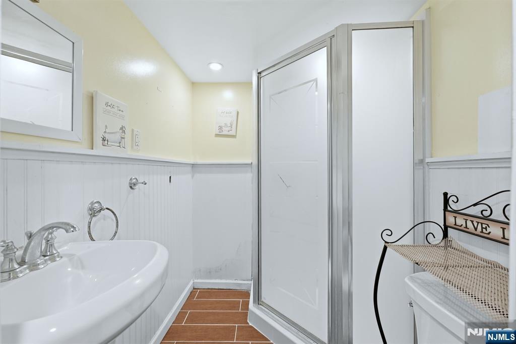 95 Cedar Avenue, Hackensack, NJ 07601 Listing Photo  15