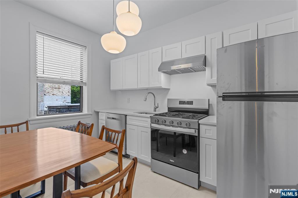 1100 83rd Street C1 - Photo 2
