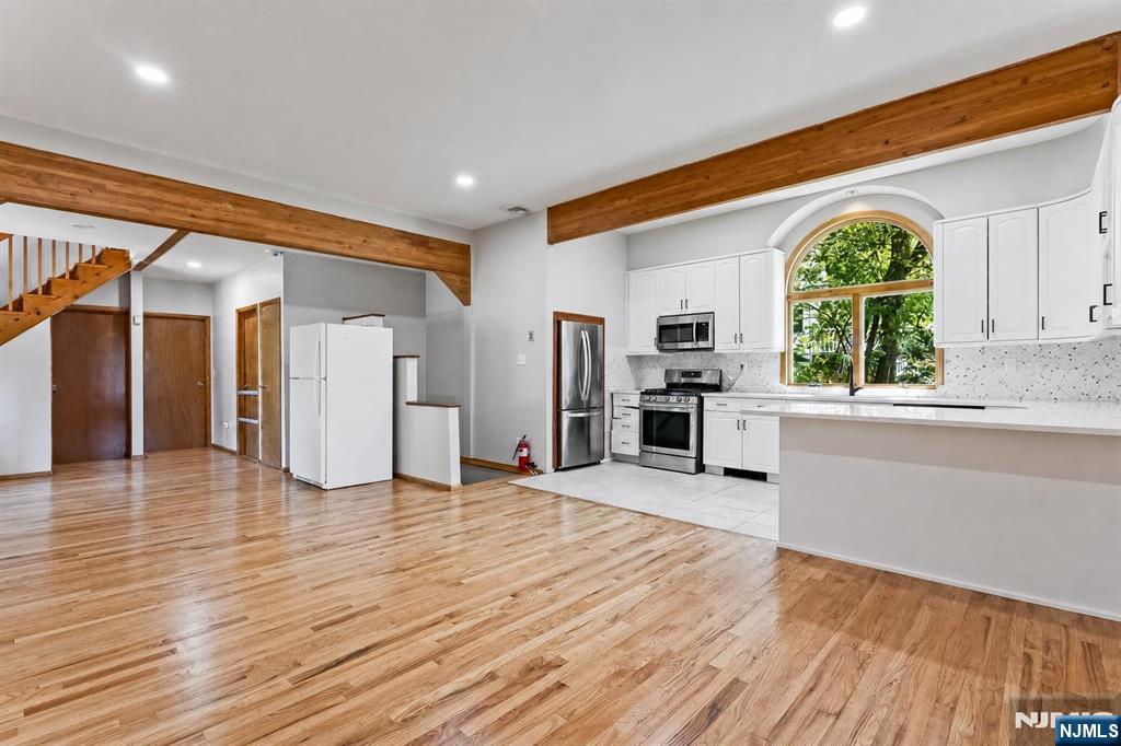 17 Hickory Drive - Photo 5