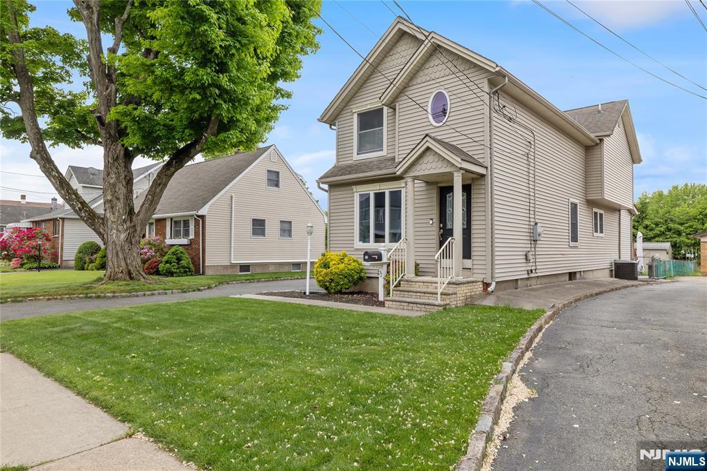 Homes for sale in Hawthorne, NJ | 72 Forest Ave, Hawthorne, NJ 07506 | MLS# 26018061