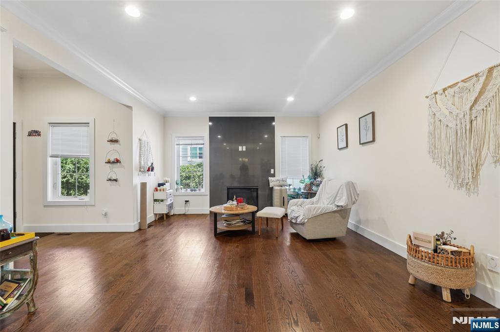 294-296 Tenafly Road - Photo 10