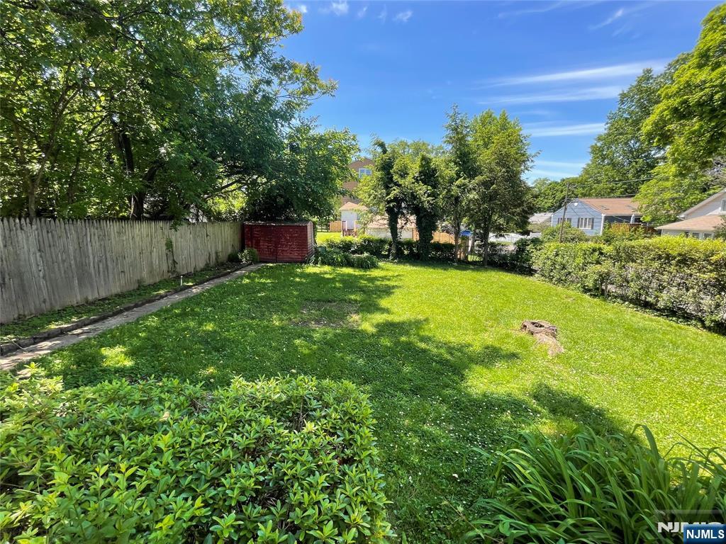 Extra Deep Yard