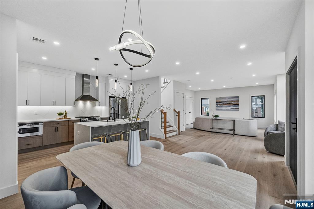 887 Linden Avenue — photo 13