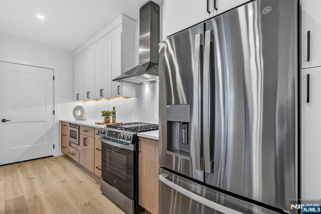 887 Linden Avenue — photo 16