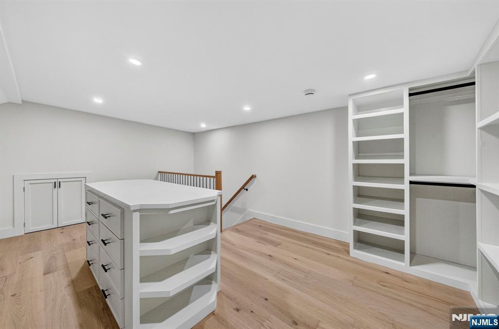 887 Linden Avenue — photo 31