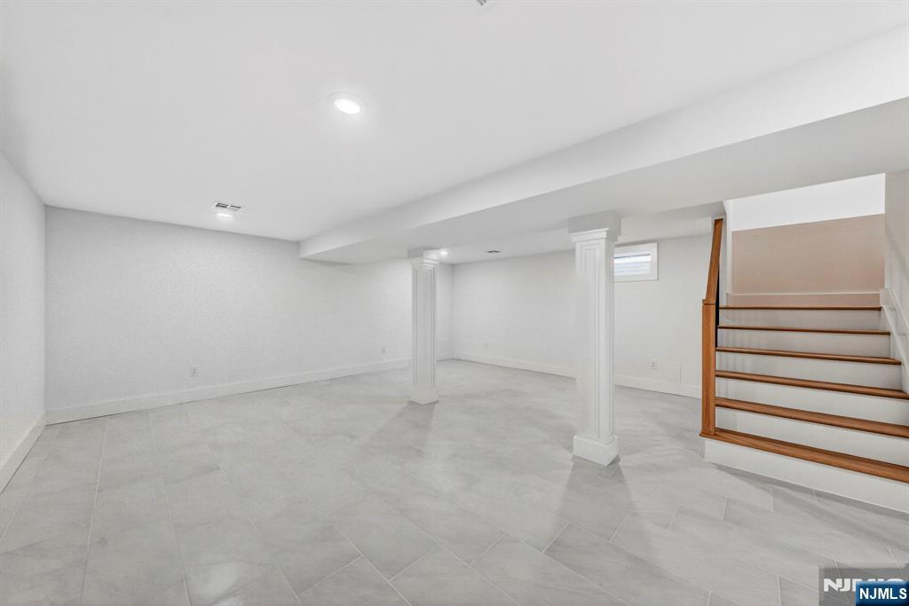 887 Linden Avenue — photo 45