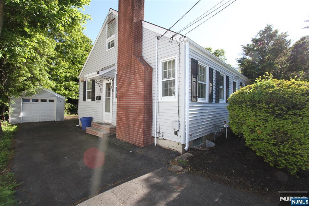 Homes for sale in Hawthorne, NJ | 34 Union St, Hawthorne, NJ 07506 | MLS# 26018099