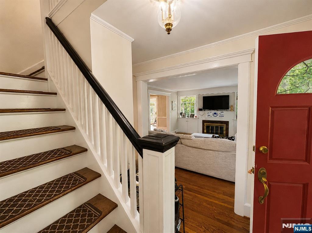 84 Valley View Avenue - Photo 3