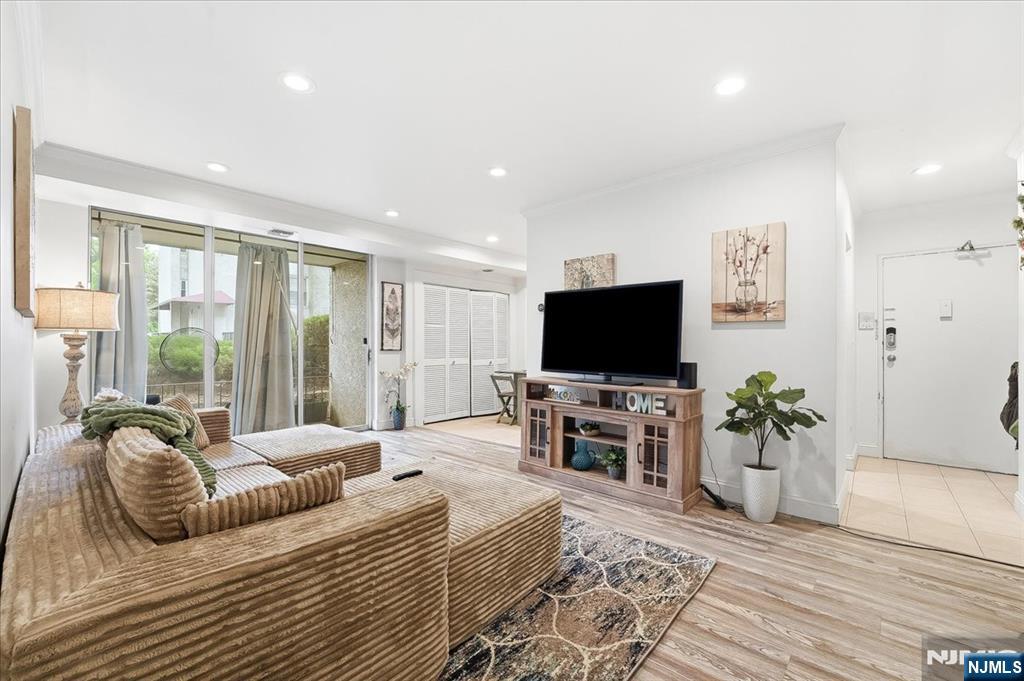 456 River Road D - Photo 2