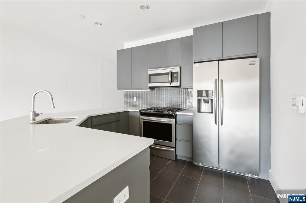 1 Executive, #104, Fort Lee, NJ 07024 Listing Photo  29