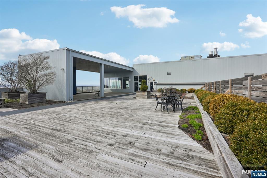 1 Executive, #204, Fort Lee, NJ 07024 Listing Photo  25