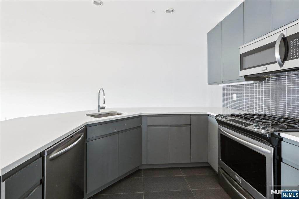 1 Executive, #204, Fort Lee, NJ 07024 Listing Photo  28