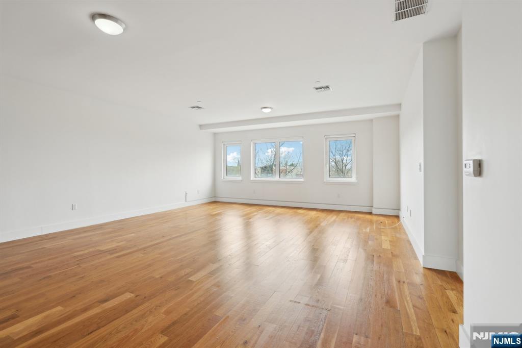 1 Executive, #205, Fort Lee, NJ 07024 Listing Photo  10