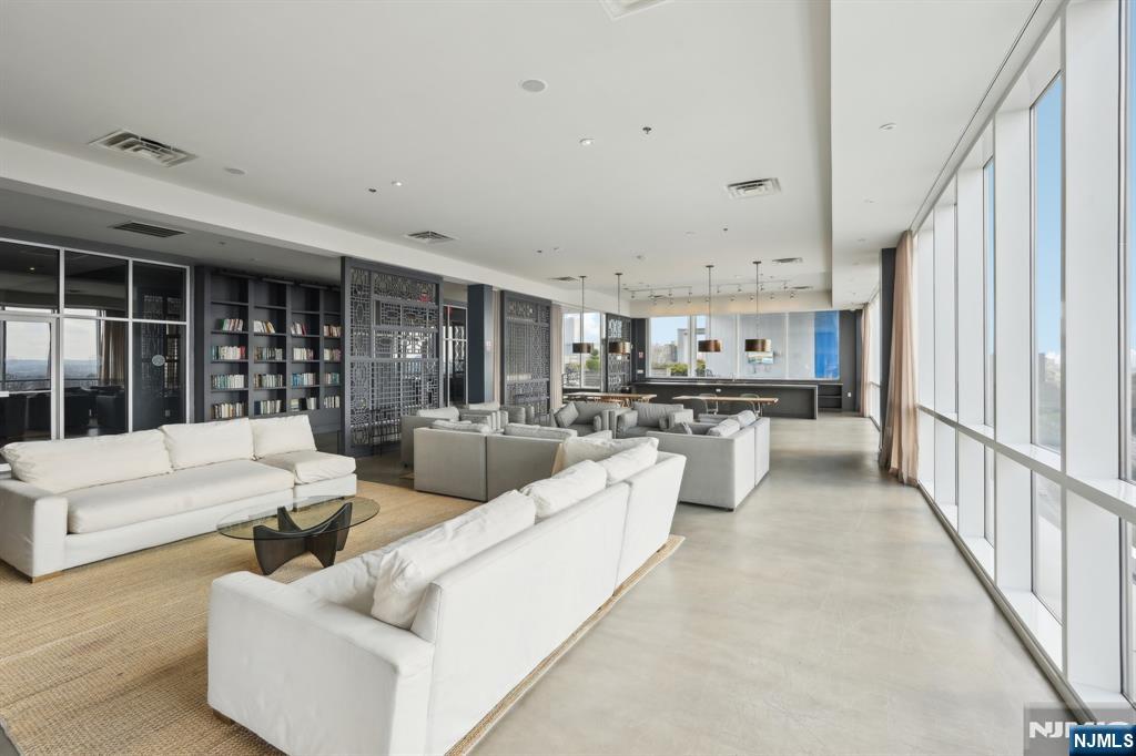 1 Executive, #214, Fort Lee, NJ 07024 Listing Photo  14