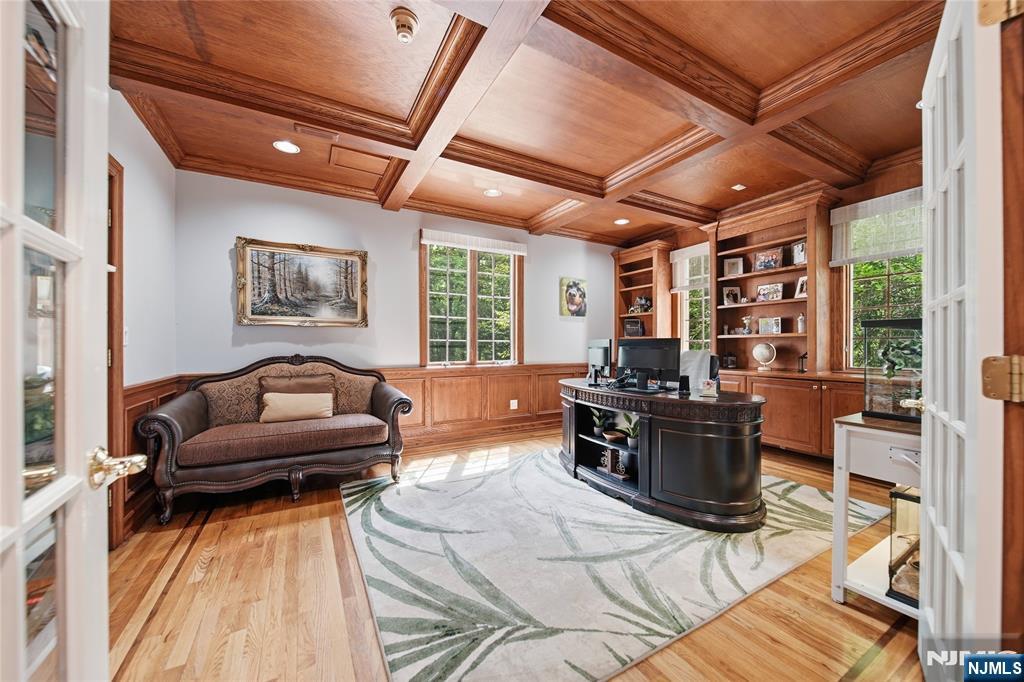 43 Walsh Drive, Mahwah, NJ 07430 Listing Photo  14