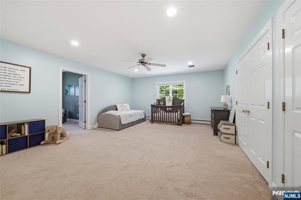 43 Walsh Drive, Mahwah, NJ 07430 Listing Photo  19
