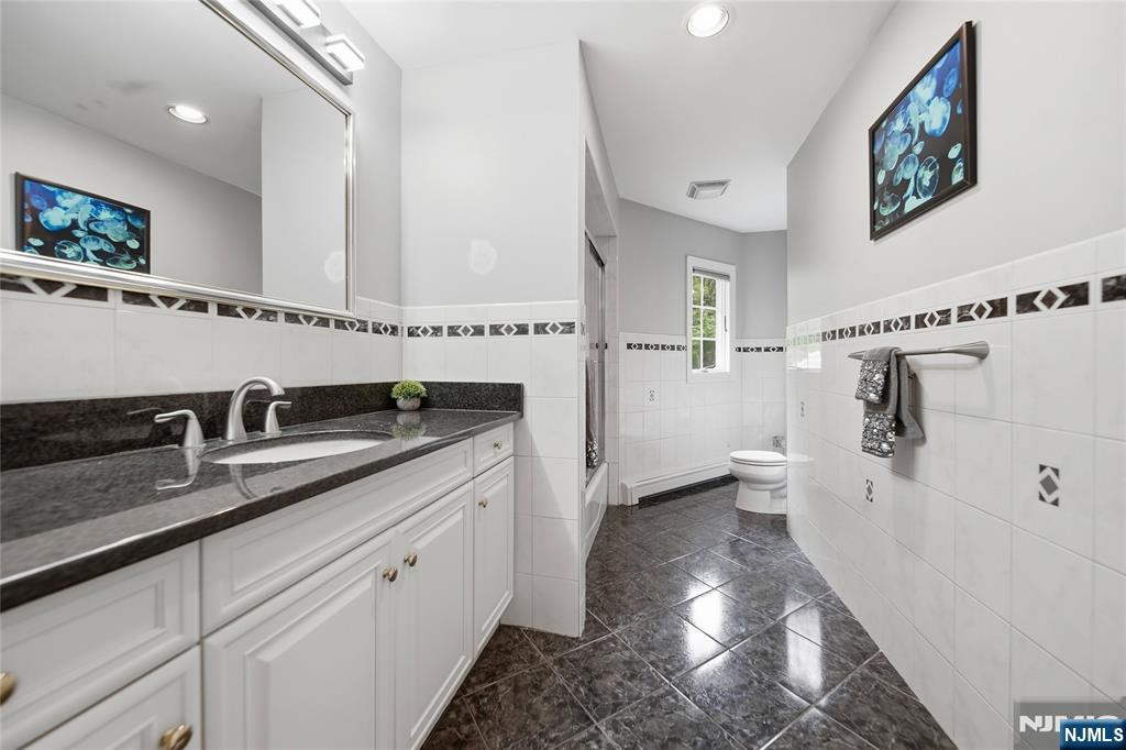 43 Walsh Drive, Mahwah, NJ 07430 Listing Photo  22