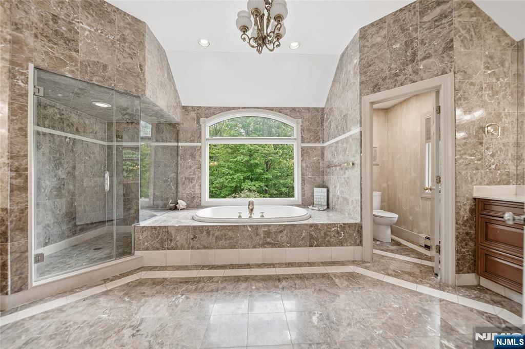 43 Walsh Drive, Mahwah, NJ 07430 Listing Photo  24