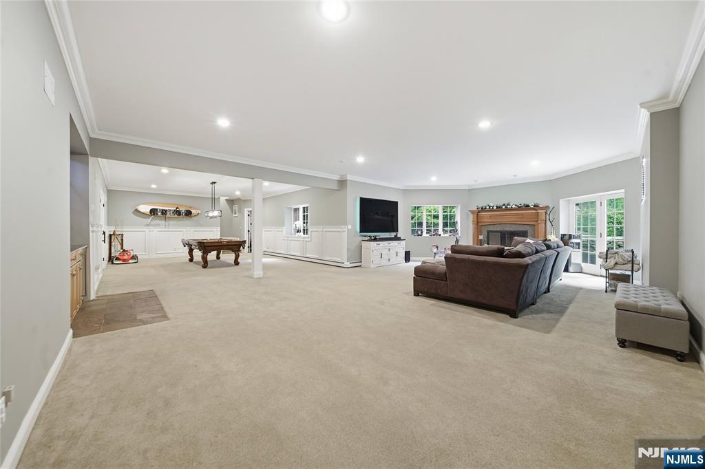 43 Walsh Drive, Mahwah, NJ 07430 Listing Photo  27