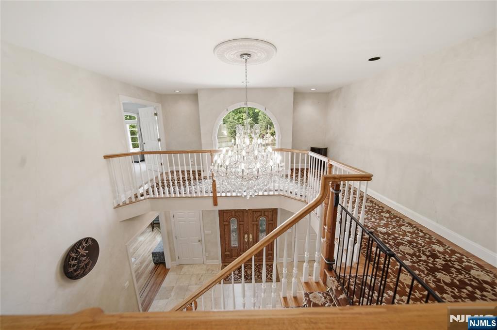 43 Walsh Drive, Mahwah, NJ 07430 Listing Photo  4