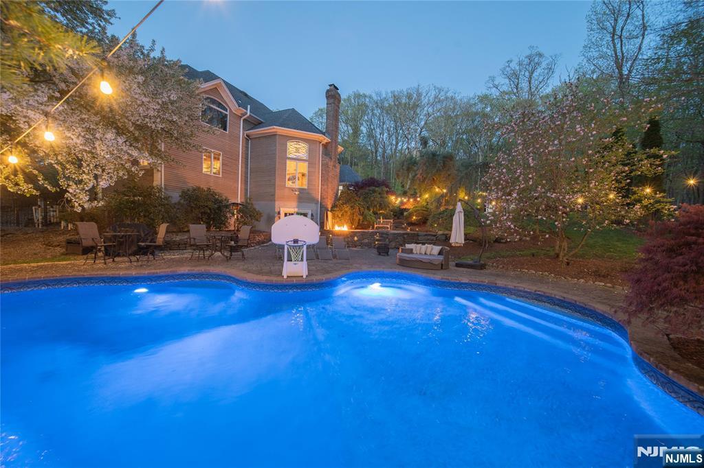 43 Walsh Drive, Mahwah, NJ 07430 Listing Photo  41