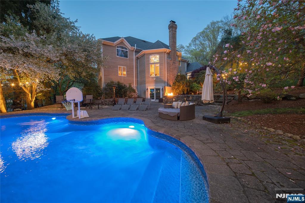 43 Walsh Drive, Mahwah, NJ 07430 Listing Photo  43