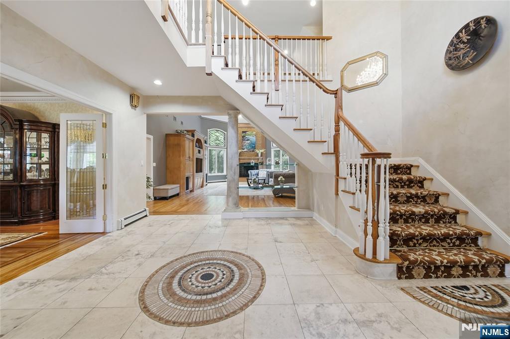 43 Walsh Drive, Mahwah, NJ 07430 Listing Photo  5