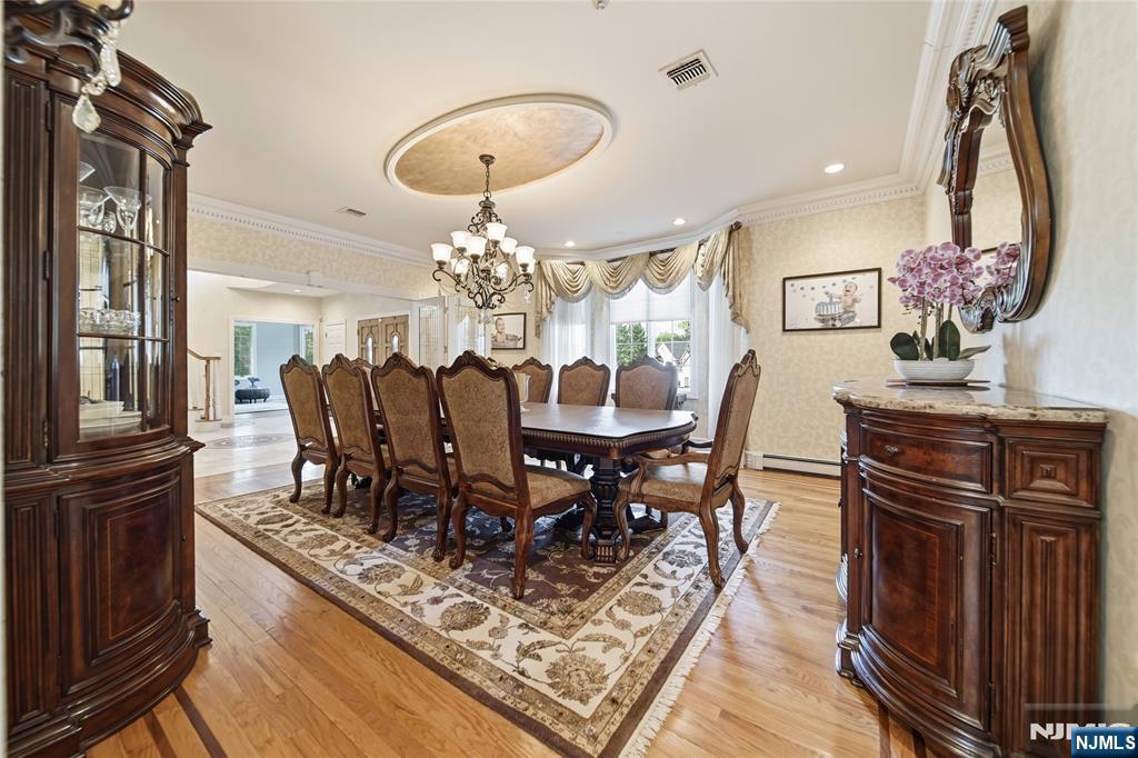 43 Walsh Drive, Mahwah, NJ 07430 Listing Photo  7