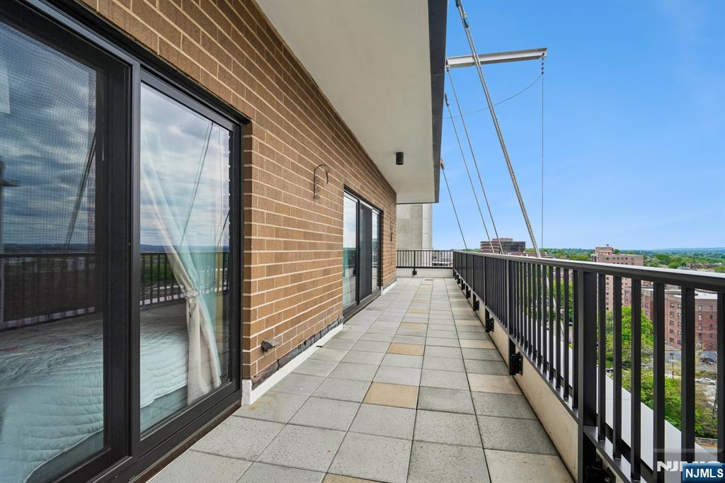 Wrap around Balcony