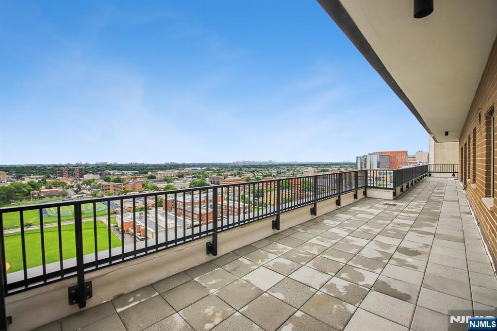 150 Overlook, #PH3, Hackensack, NJ 07601 Listing Photo  34