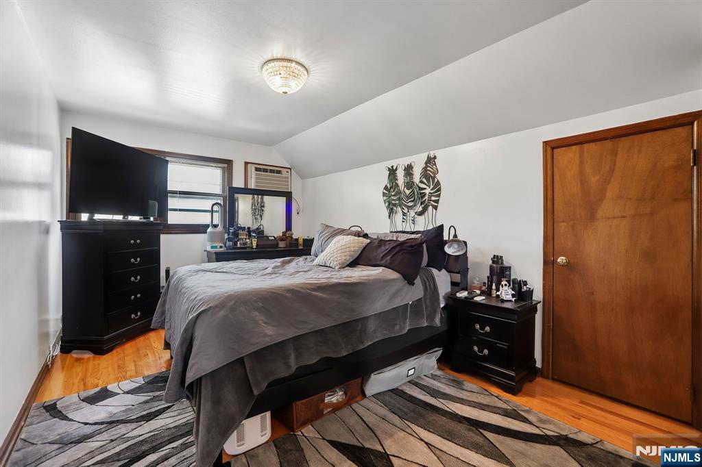 355 Chestnut Avenue — photo 16
