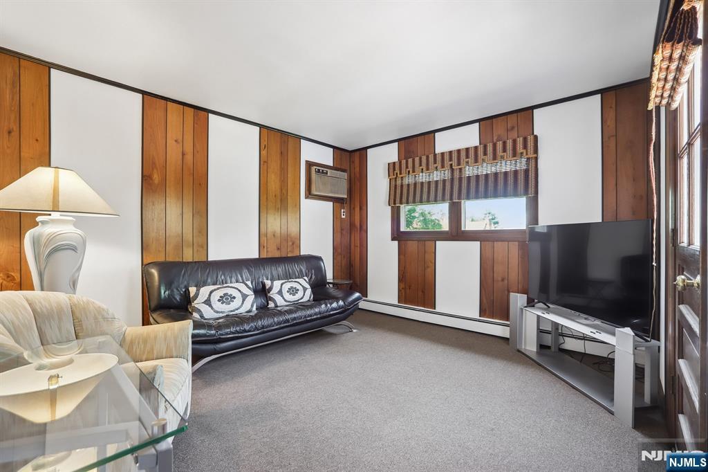 355 Chestnut Avenue — photo 10