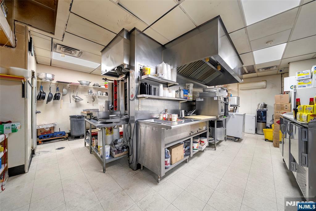 360 Main, Wallington, NJ 07057