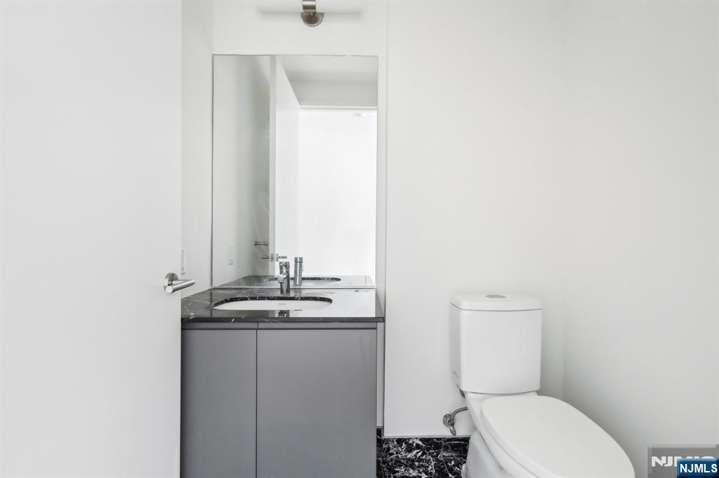 1 Executive, #406, Fort Lee, NJ 07024 Listing Photo  30
