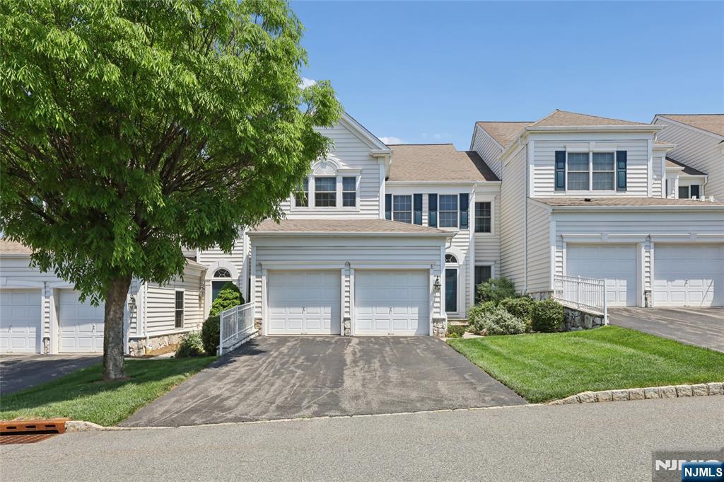 Homes for sale in Totowa, NJ | 8 Yorktown Ln #704, Totowa, NJ 07512 | MLS# 26018202