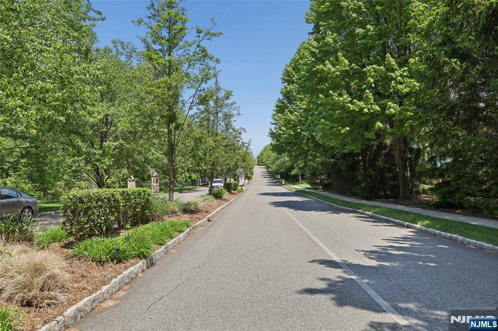 Homes for sale in Totowa, NJ | 8 Yorktown Ln #704, Totowa, NJ 07512 | MLS# 26018202