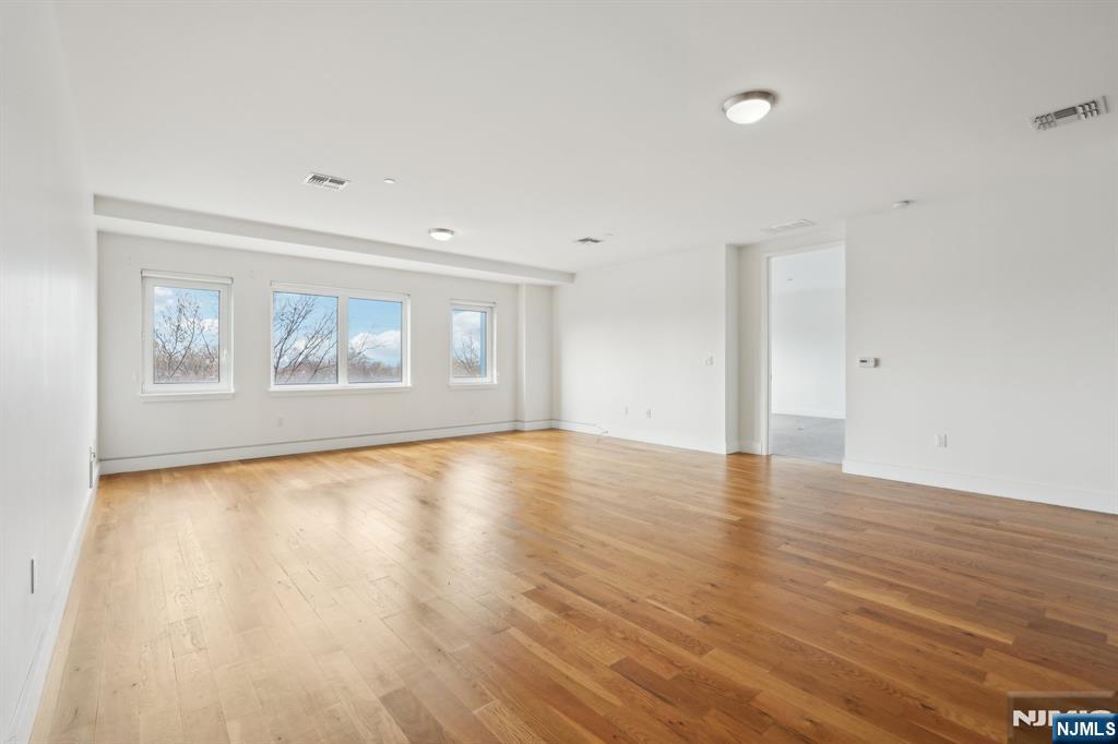 1 Executive, #605, Fort Lee, NJ 07024 Listing Photo  28