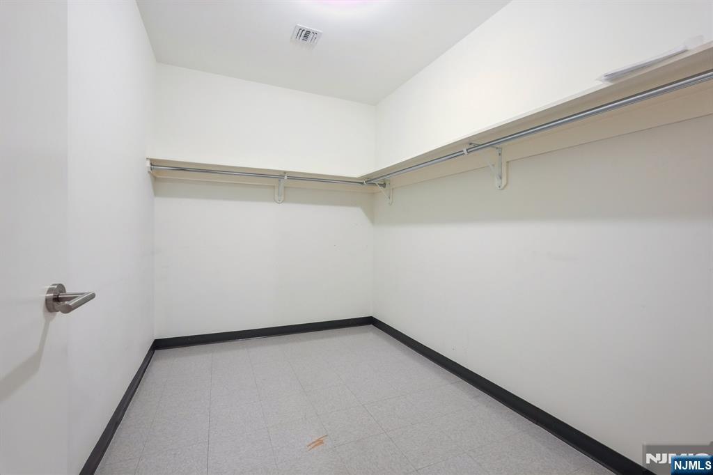 1 Executive, #605, Fort Lee, NJ 07024 Listing Photo  39