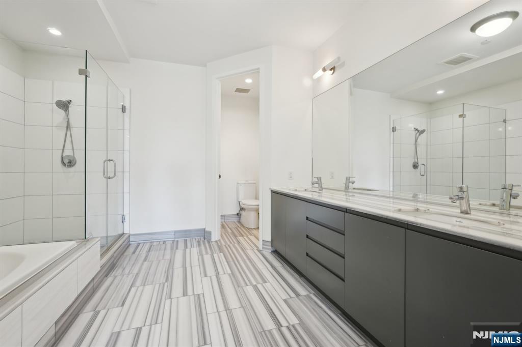 1 Executive, #605, Fort Lee, NJ 07024 Listing Photo  42