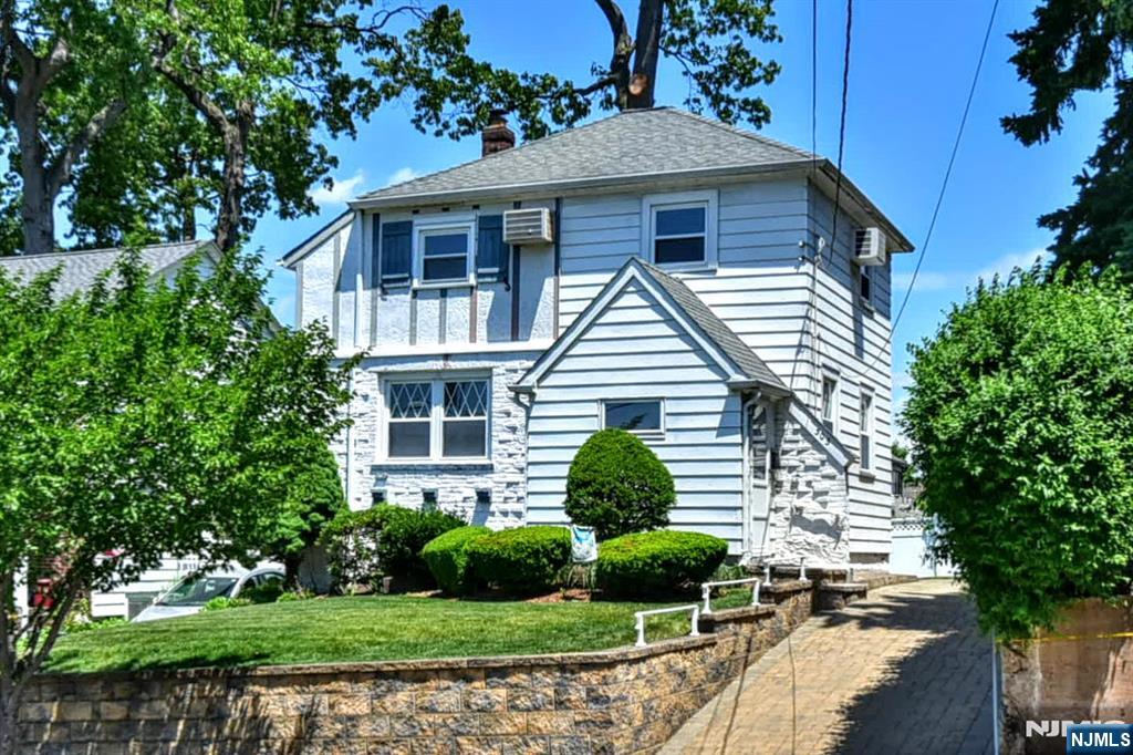 303 Marlboro Road - Photo 1