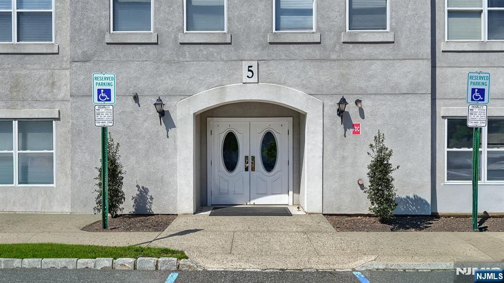 Homes for sale in Wayne, NJ | 502 Brittany Dr #502, Wayne, NJ 07470 | MLS# 26018222