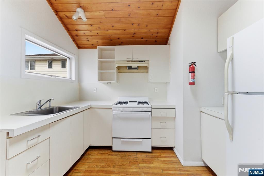2455 3rd Street — photo 31