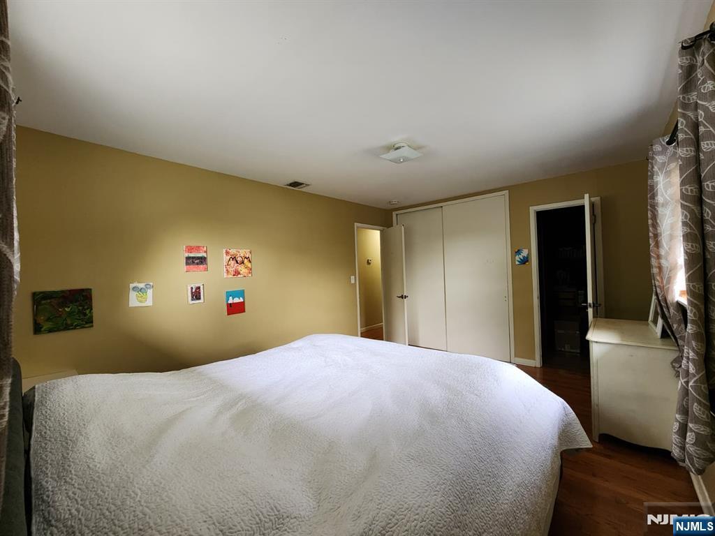 Bedroom 2nd floor