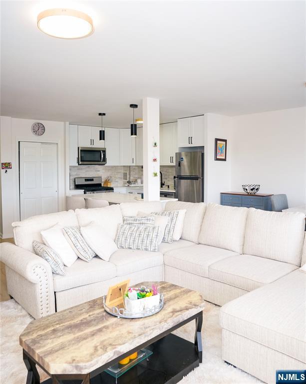 276 Prospect Street 5E - Photo 2