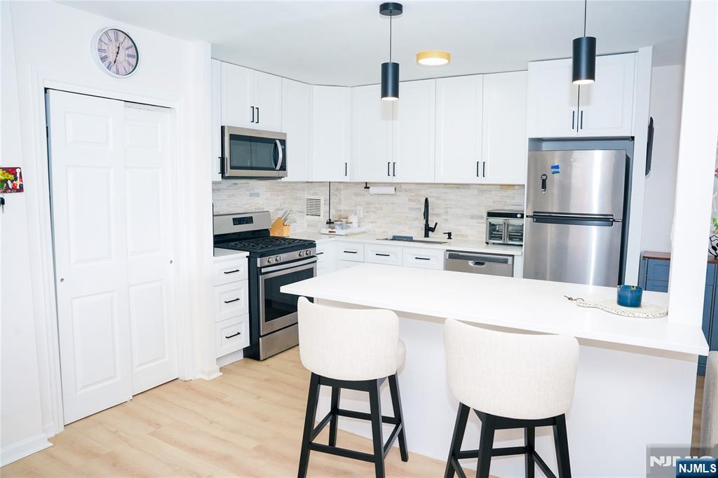 276 Prospect Street 5E - Photo 5