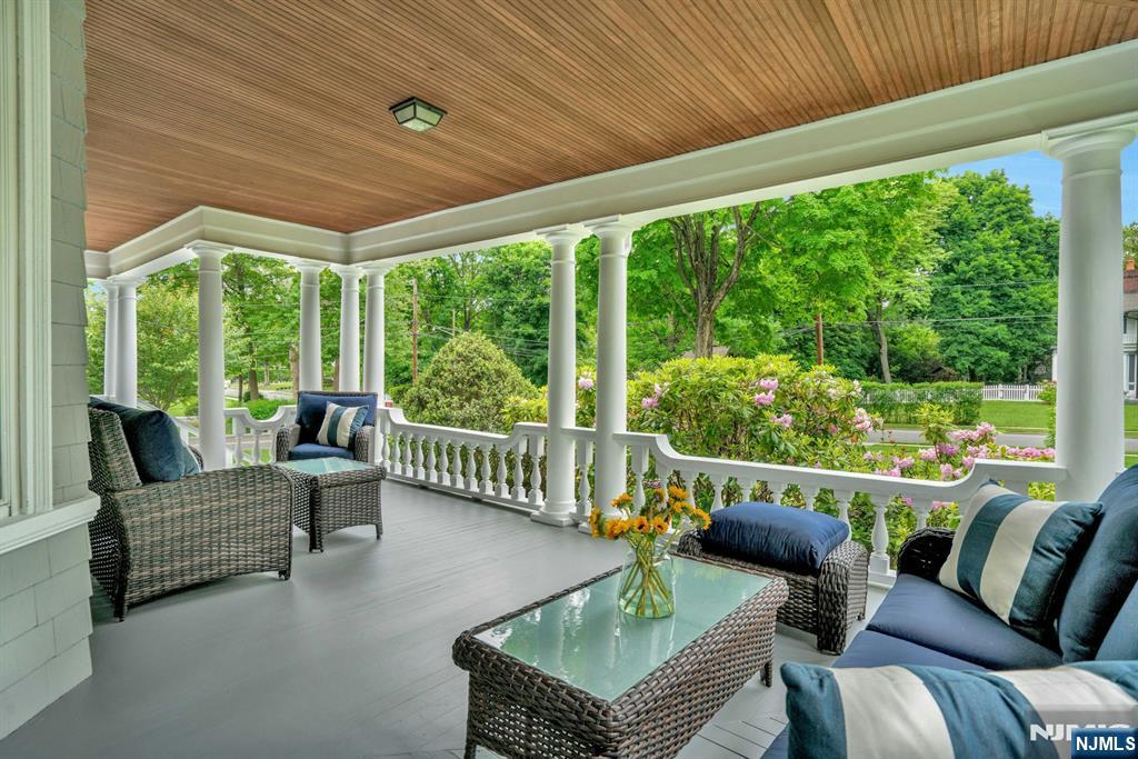 141 W End Avenue - Photo 4